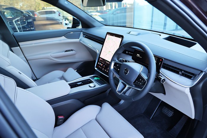 2025 Volvo EX90 Plus Twin Motor