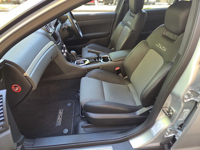 2011 Holden Commodore SS V VE Series II MY12 SILVER