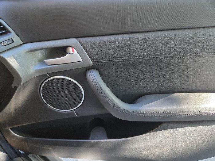 2011 Holden Commodore SS V VE Series II MY12 SILVER