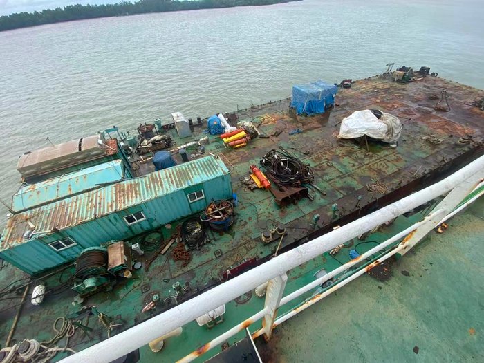 2016 WINDFARM BARGES & CRANES Offshore Plant & Equipment