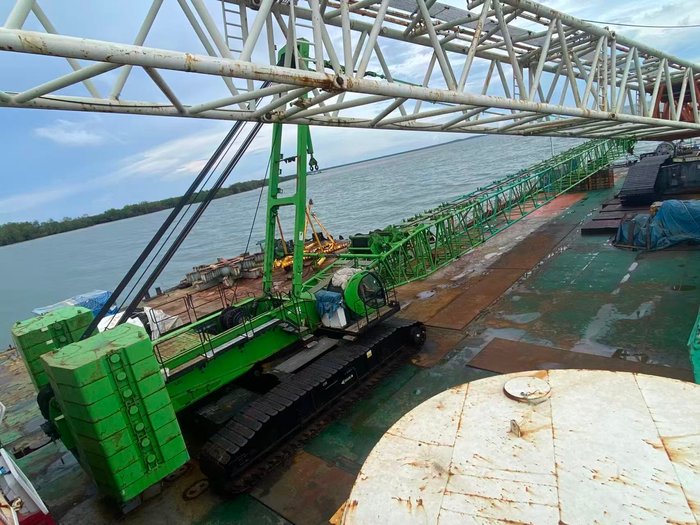 2016 WINDFARM BARGES & CRANES Offshore Plant & Equipment