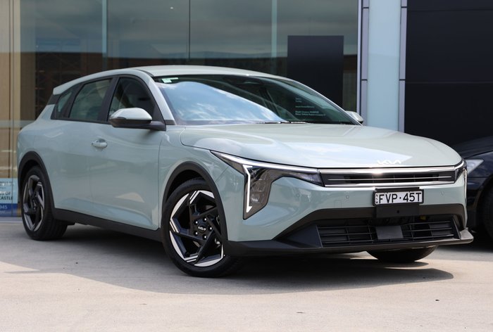 2025 Kia K4 Sport
