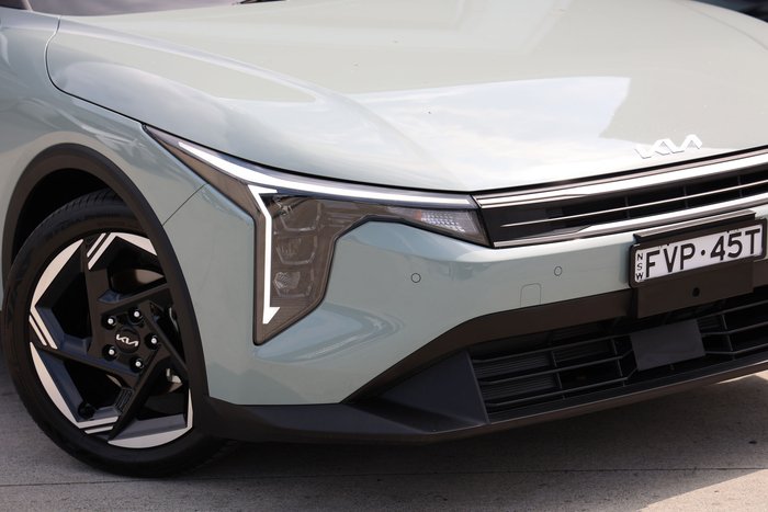 2025 Kia K4 Sport