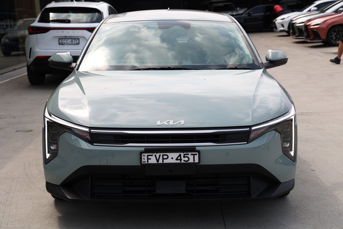 2025 Kia K4 Sport