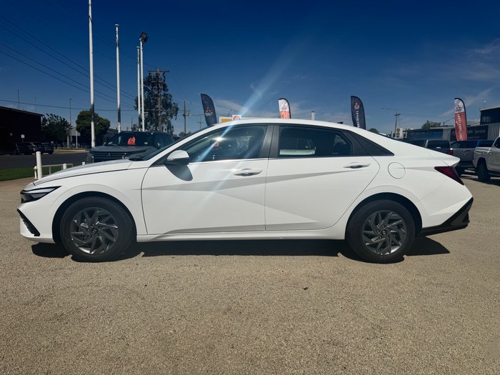 2024 HYUNDAI CN7 i30 SEDAN HEV