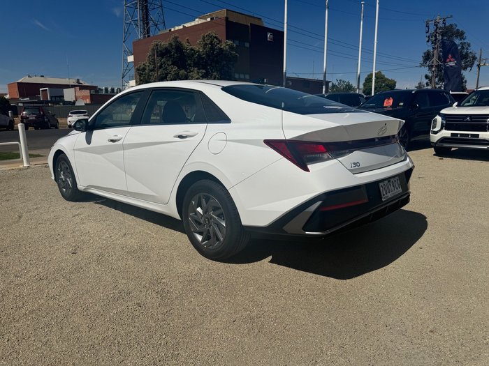 2024 HYUNDAI CN7 i30 SEDAN HEV