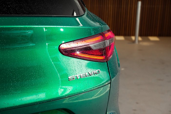 2022 Alfa Romeo Stelvio Quadrifoglio