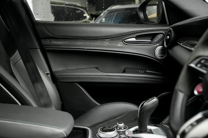 2022 Alfa Romeo Stelvio Quadrifoglio