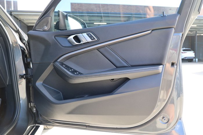 2020 BMW 1 M135i xDRIVE