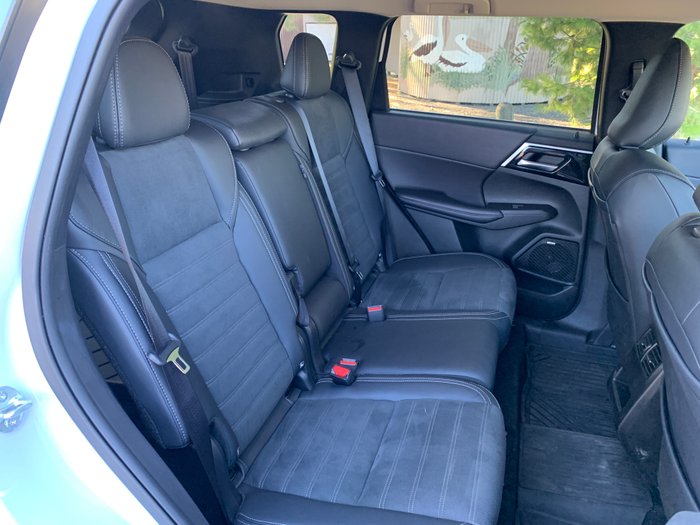 2025 Mitsubishi ZM2P46 ZM Outlander ASPIRE 2.5L CVT 2WD 7ST WHITE DIAMOND