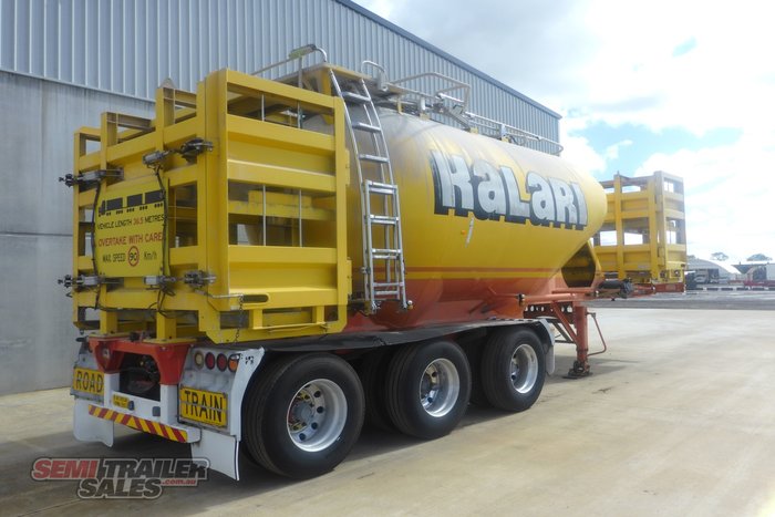 2015 Jamieson Boomer Bulk Tanker Road Train Lead