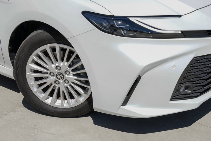 2025 Toyota CAMRY HYBRID