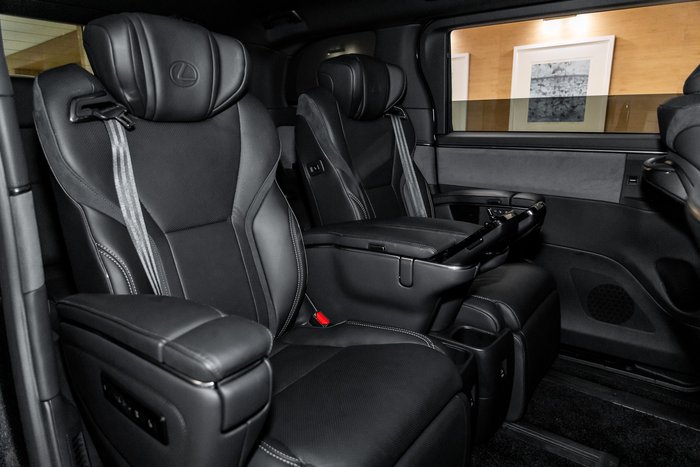 2024 Lexus LM350h Sports Luxury 2WD