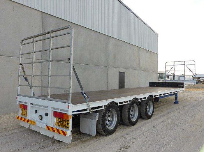 2011 Barker Semi 22 Pallet Dropdeck - RENTAL