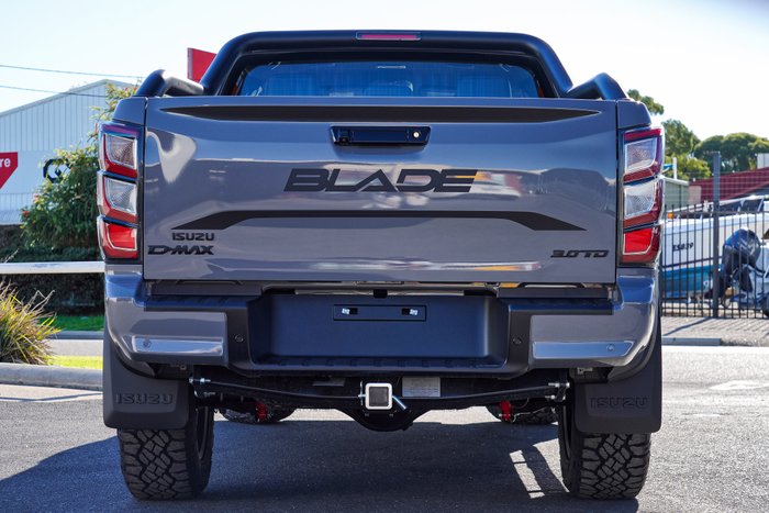 2026 Isuzu D-MAX BLADE