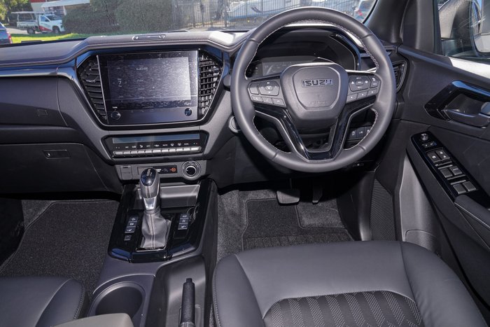 2026 Isuzu D-MAX BLADE