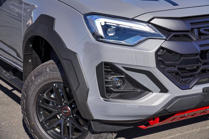 2026 Isuzu D-MAX BLADE