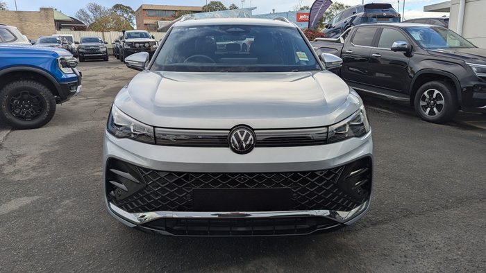 2026 VOLKSWAGEN Tiguan R-LINE
