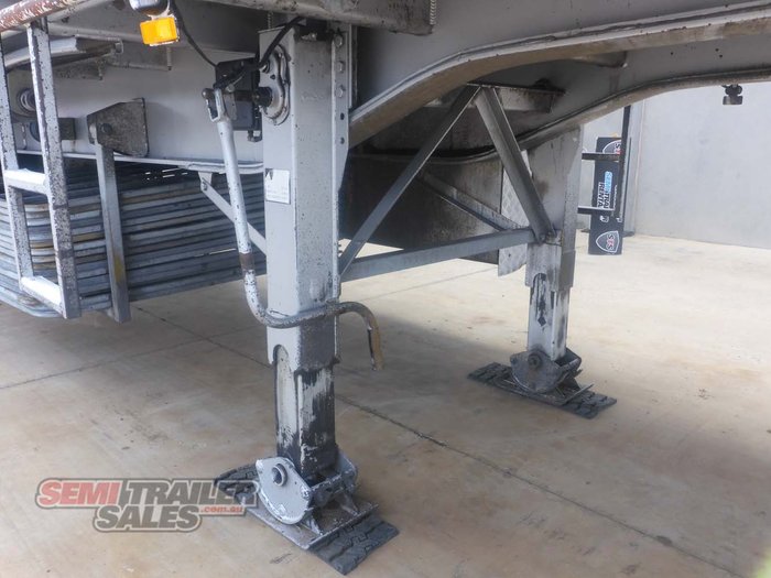 2012 Vawdrey 22 Pallet Curtainsider