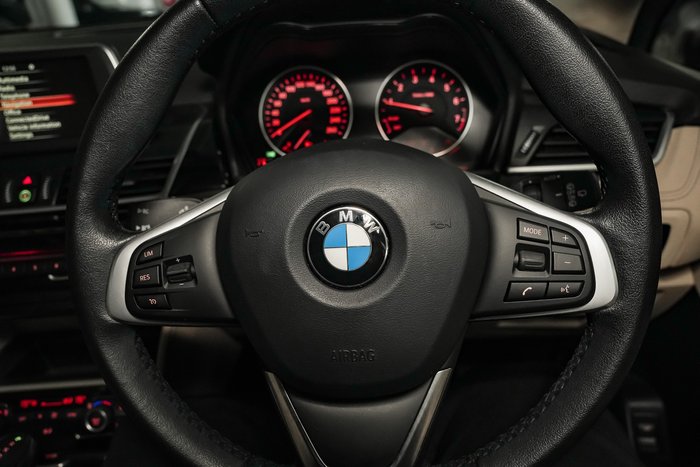 2016 BMW 2 Series 218i Luxury Line