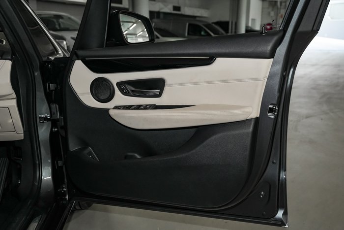 2016 BMW 2 Series 218i Luxury Line