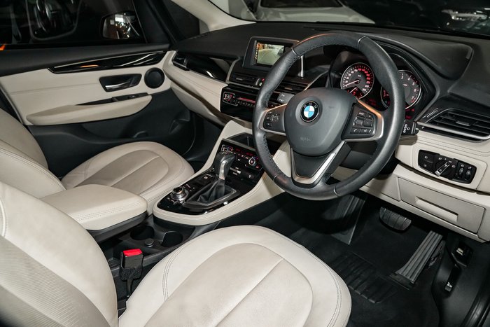 2016 BMW 2 Series 218i Luxury Line