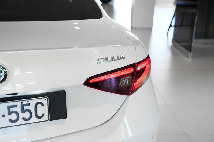 2021 Alfa Romeo Giulia Sport