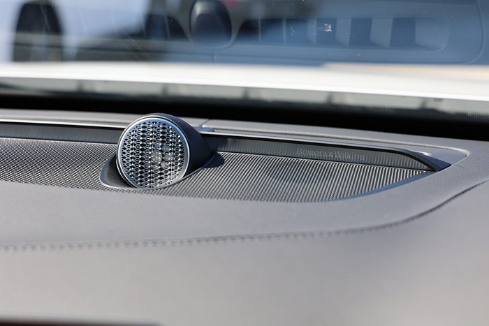 2025 Volvo XC90 Ultra B5 Dark