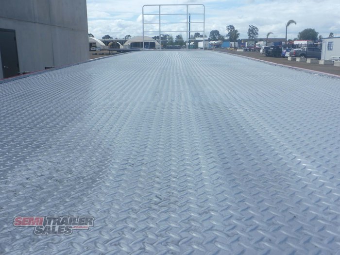 2015 Vawdrey 22 Pallet Flat Top