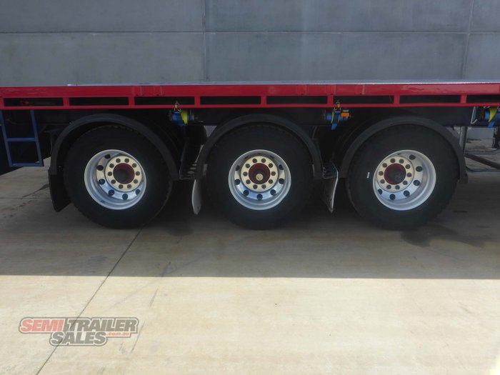 2015 Vawdrey 22 Pallet Flat Top