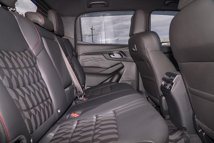 2024 Isuzu D-MAX X-TERRAIN