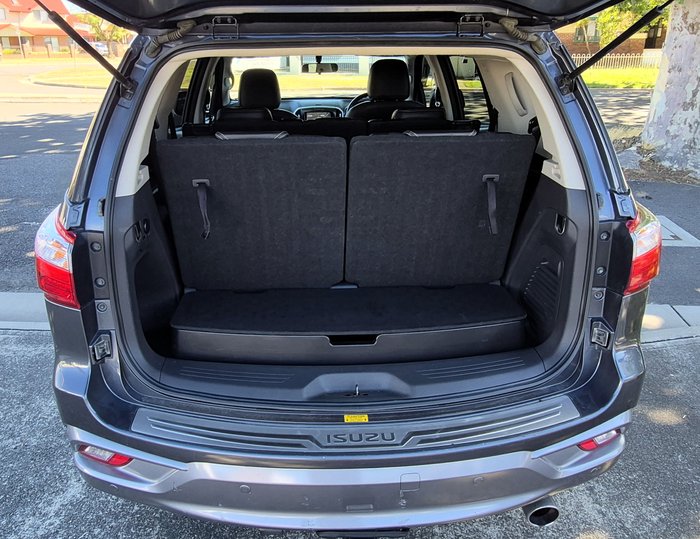 2019 ISUZU MU-X LS-T (4x4)