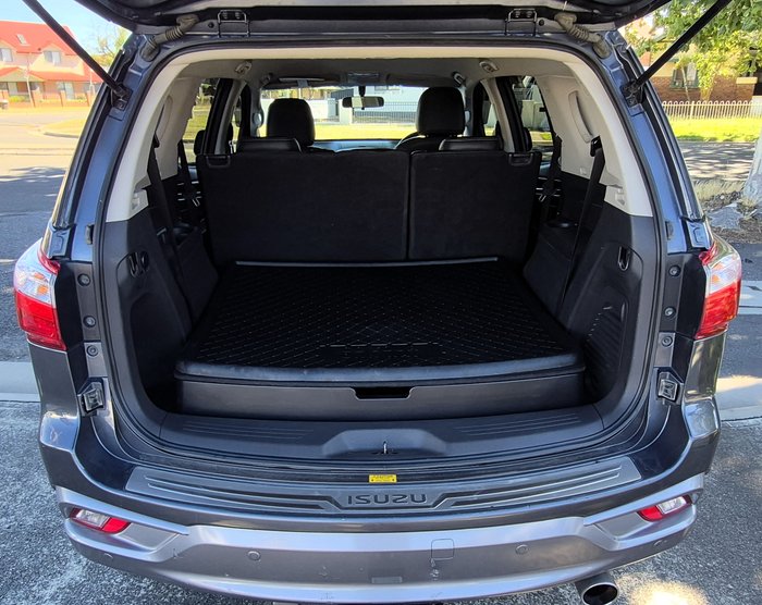 2019 ISUZU MU-X LS-T (4x4)