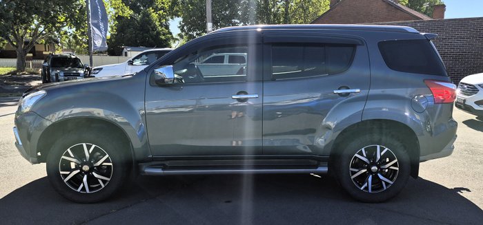 2019 ISUZU MU-X LS-T (4x4)
