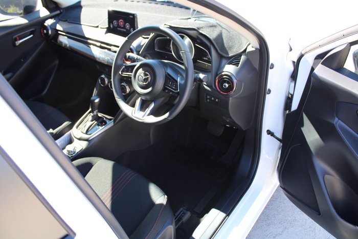 2025 Mazda 2 G15 Evolve