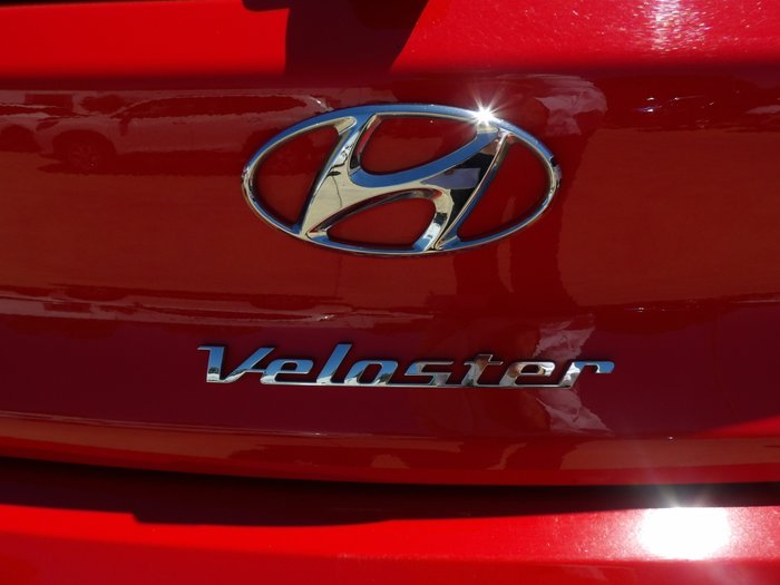 2019 Hyundai Veloster