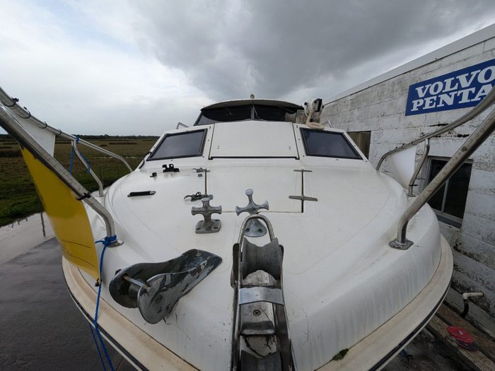 1982 HAINES HUNTER Cruiser