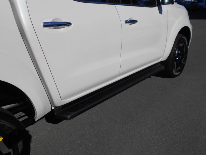 2025 Nissan Navara ST-X