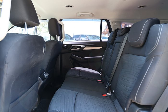 2022 Isuzu MU-X LS-M