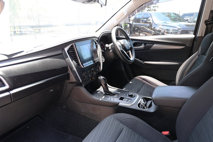 2022 Isuzu MU-X LS-M