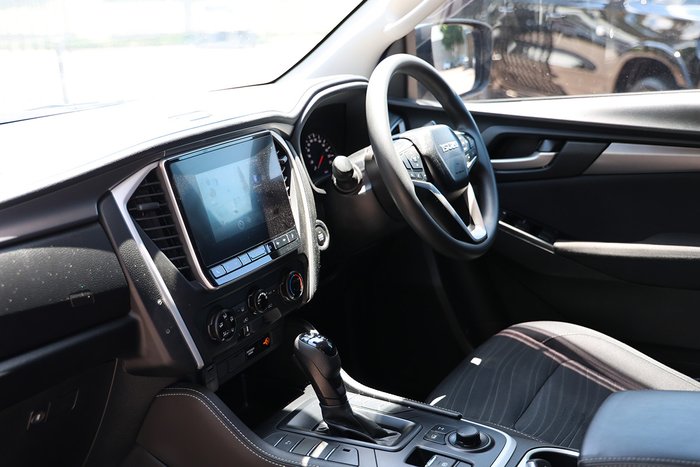 2022 Isuzu MU-X LS-M