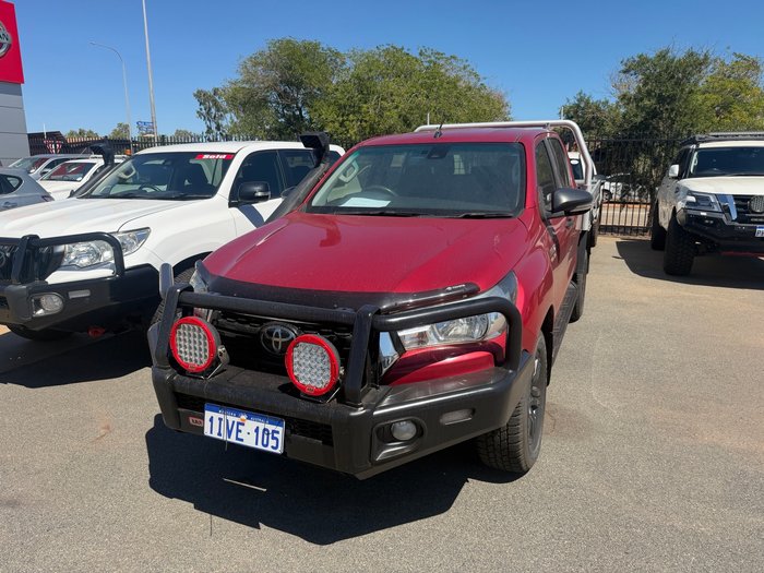 2020 Toyota Hilux SR Red