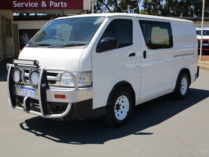 2015 Toyota Hiace KDH201R White