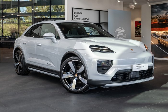 2025 Porsche Macan