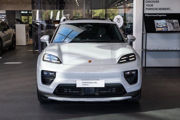 2025 Porsche Macan