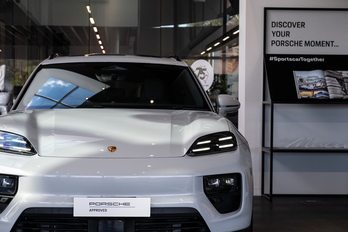2025 Porsche Macan