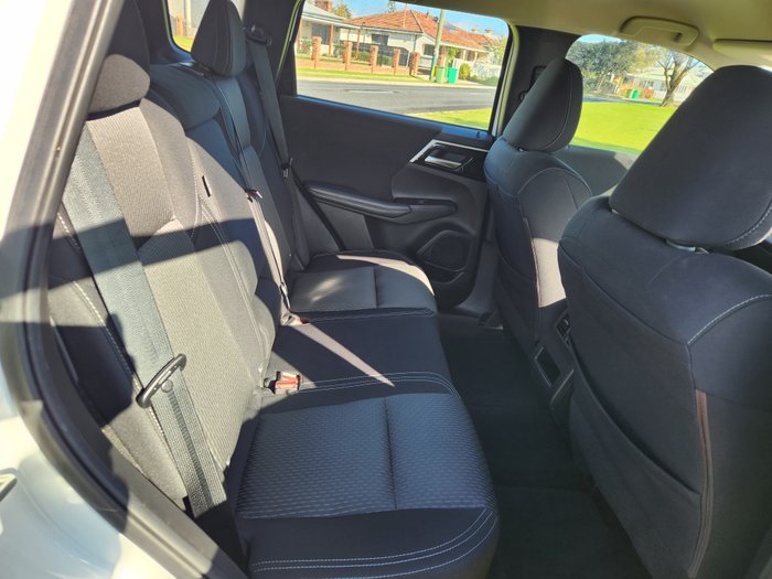 2023 Mitsubishi Outlander ES