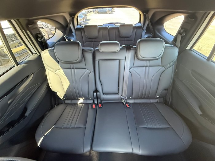 2025 Isuzu MU-X LS-T