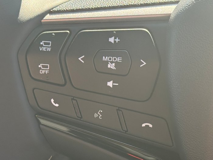 2025 Isuzu MU-X LS-T