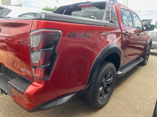 2025 Isuzu D-MAX X-TERRAIN MY25.5 Sunstone Orange